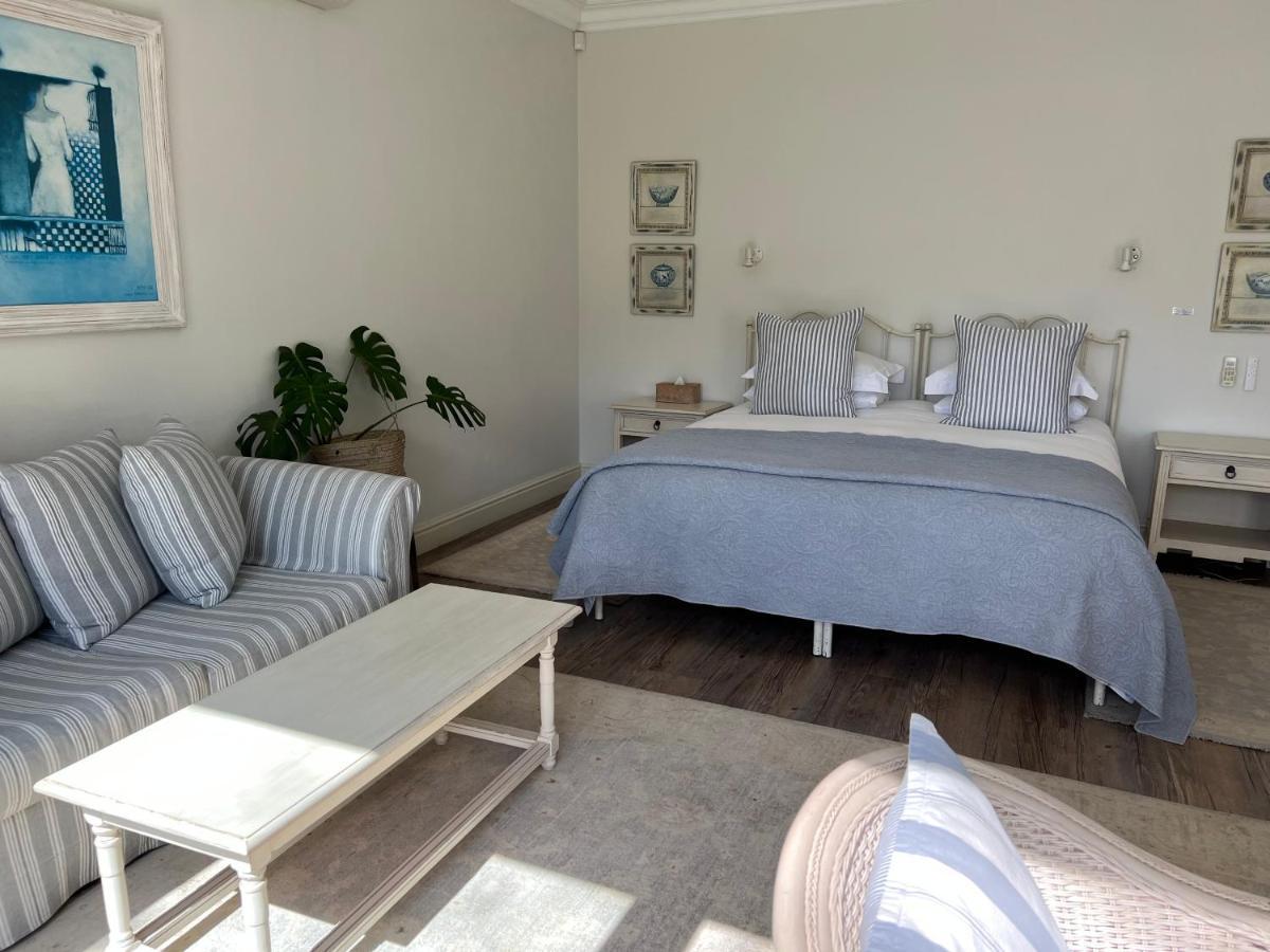Constantia Valley Lodge Кейптаун Екстериор снимка