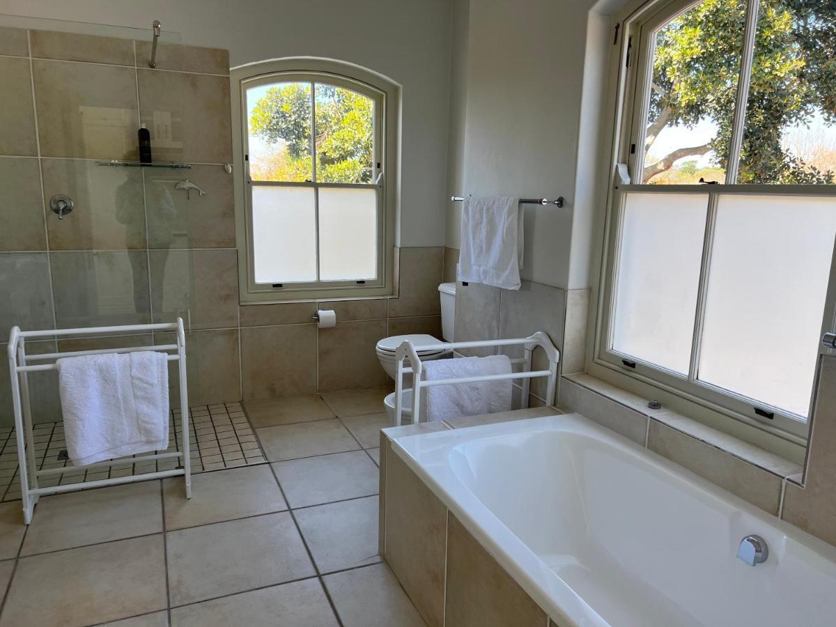 Constantia Valley Lodge Кейптаун Екстериор снимка