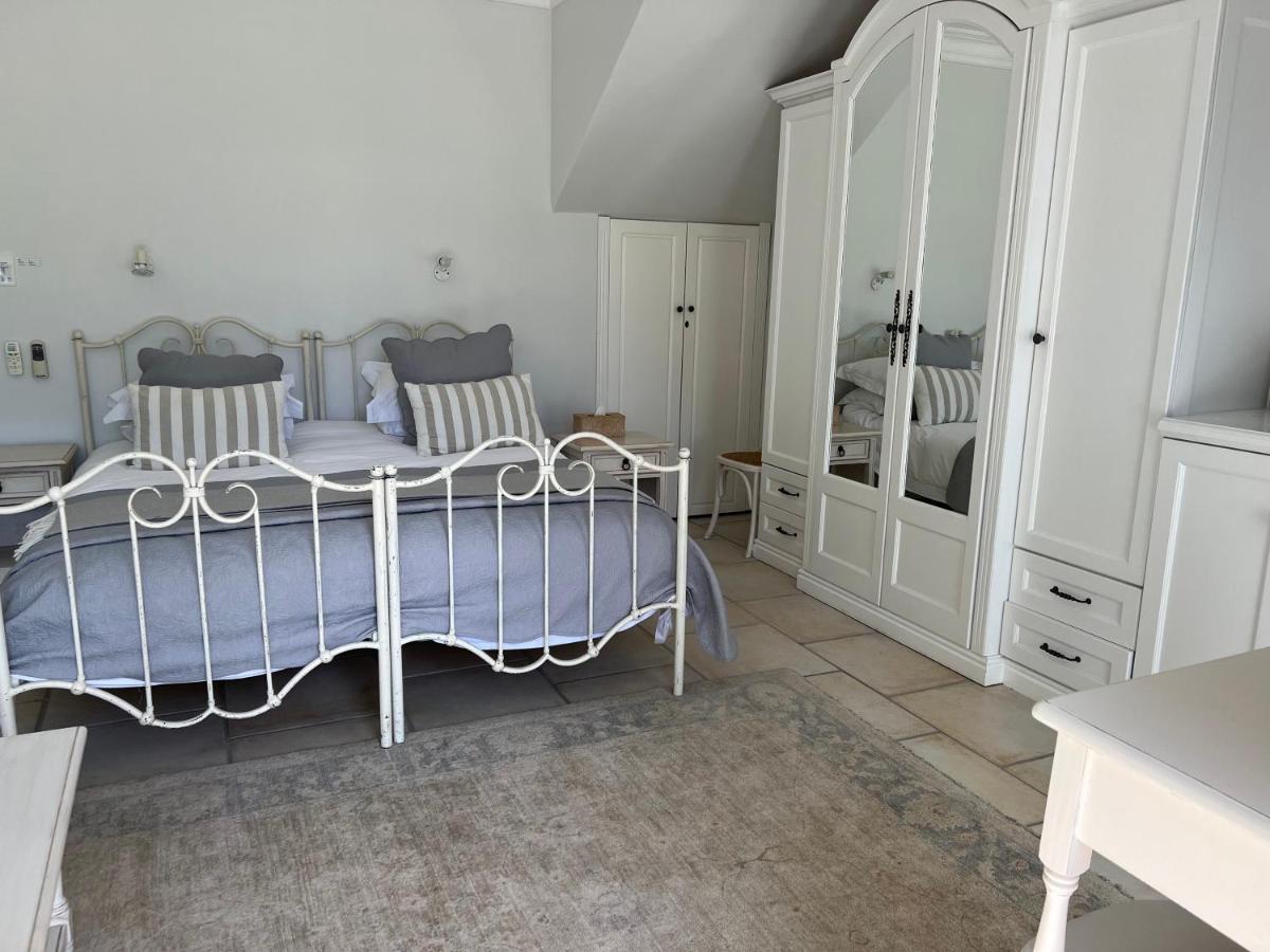 Constantia Valley Lodge Кейптаун Екстериор снимка