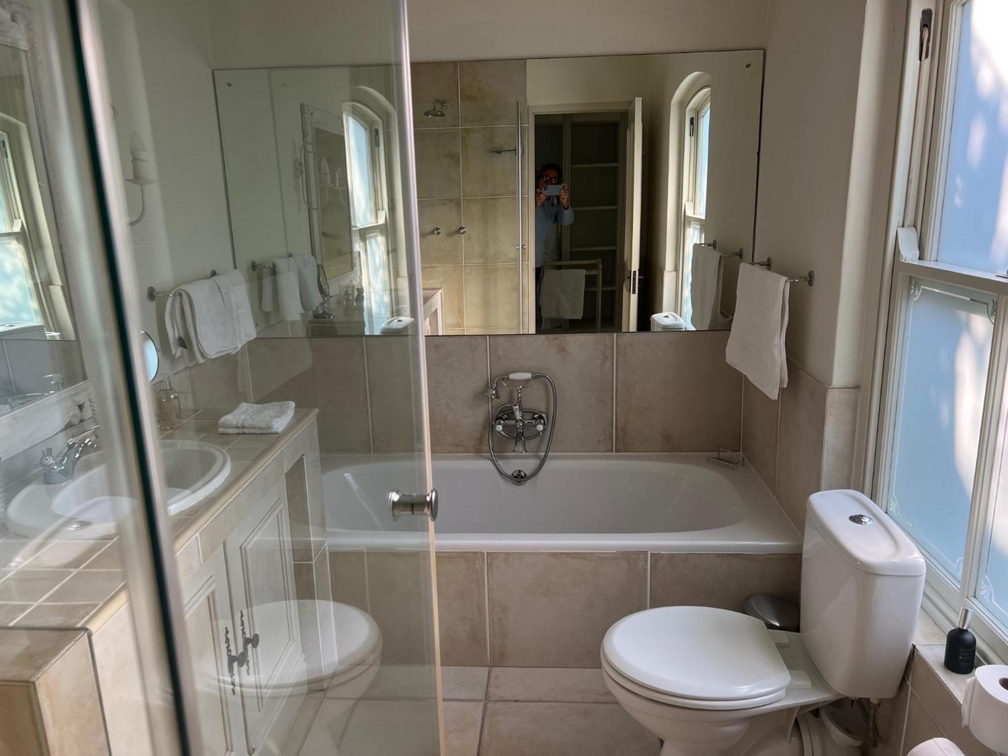 Constantia Valley Lodge Кейптаун Екстериор снимка