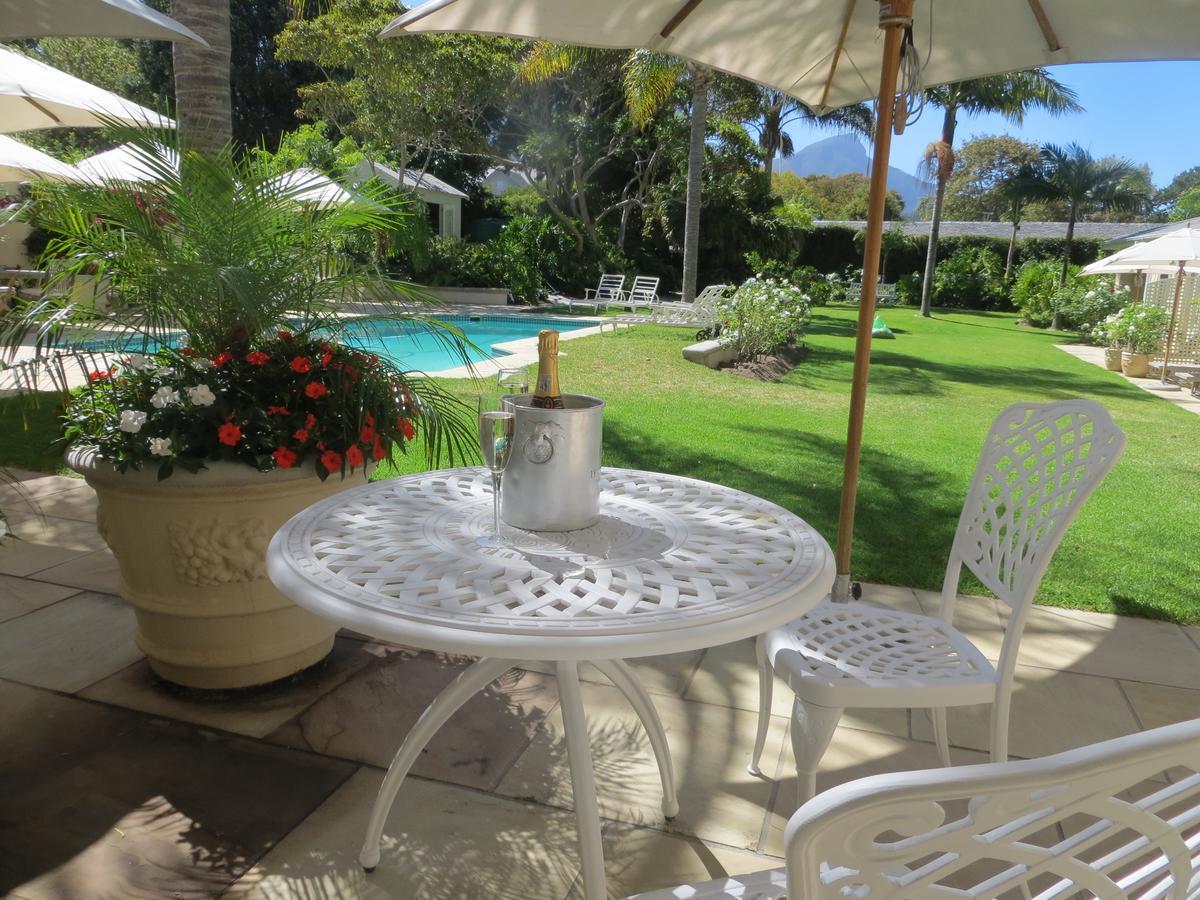Constantia Valley Lodge Кейптаун Екстериор снимка